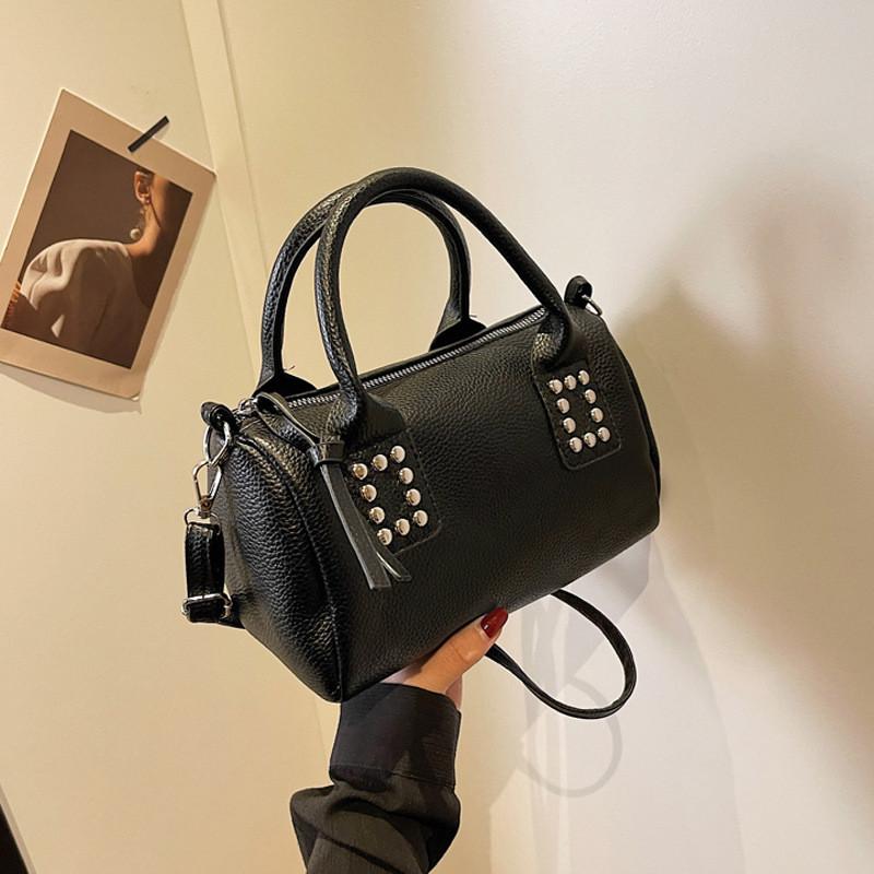 Trendy Fashionable Crossbody Bag Versatile Shoulder Bag Chic Handbag For Women
