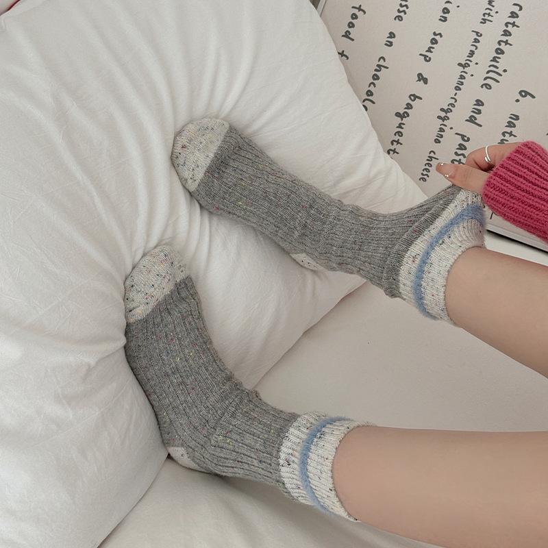 Socks Women'S Thickened Warm Korean Contrasting Color Water Hair Hair Point Yarn Thick Thread Women'S Socks Medium Tube Socks Stacking Socks