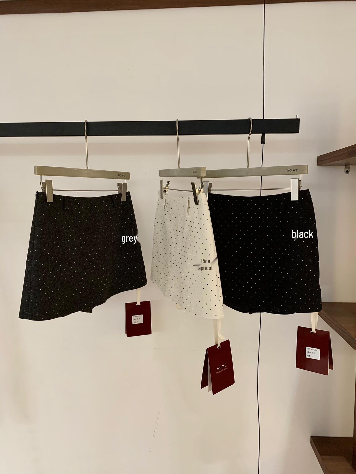 Women s Petite High-Waisted A-Line Short Skirt - Early Autumn Style Medium чёрный