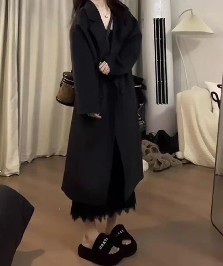 Women's Petite Mid-Length Thickened Black Wool Coat – Versatile, High-End Feel for Autumn & Winter