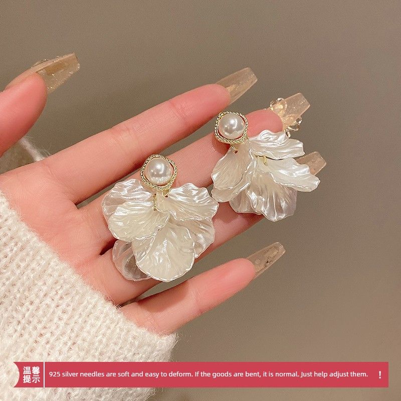 

Нишевый стиль Изысканные ретро серьги с бахромой в виде лепестков Женские Жемчужные Silver Petal Earrings