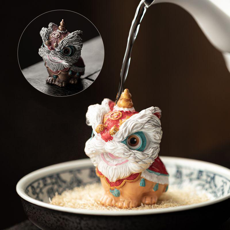 Color-Changing Waking Lion Tea Pet Ornament: New Chinese Style Tea Table Decoration