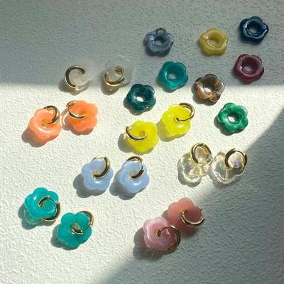 Boucles d'oreilles pendantes fleur en résine acrylique transparente multicolore marbrée pour femmes Bijoux cadeau à boucle d'oreille