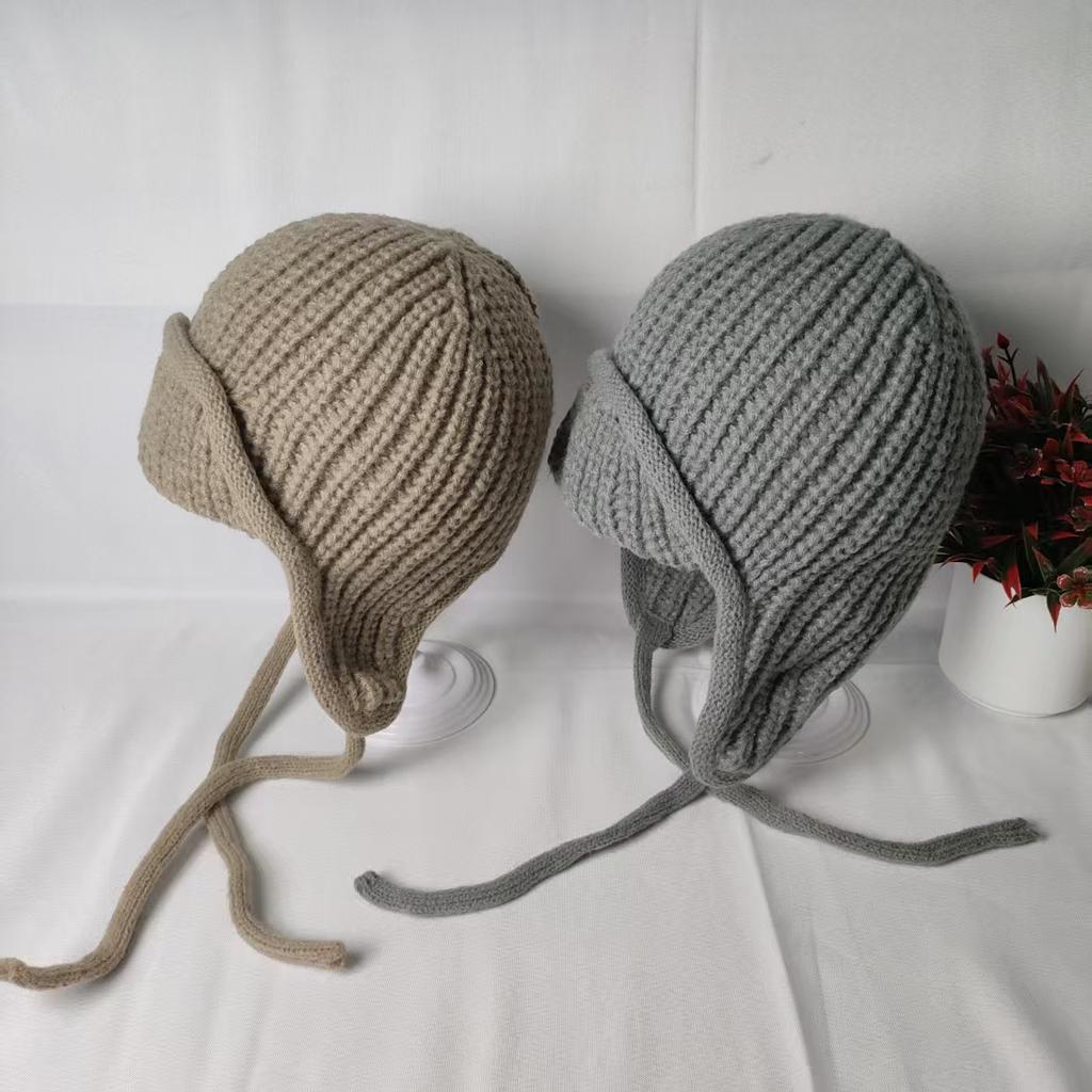 Handmade knitted wool hat Children's autumn and winter warm ear protection headgear strap Lei Feng hat