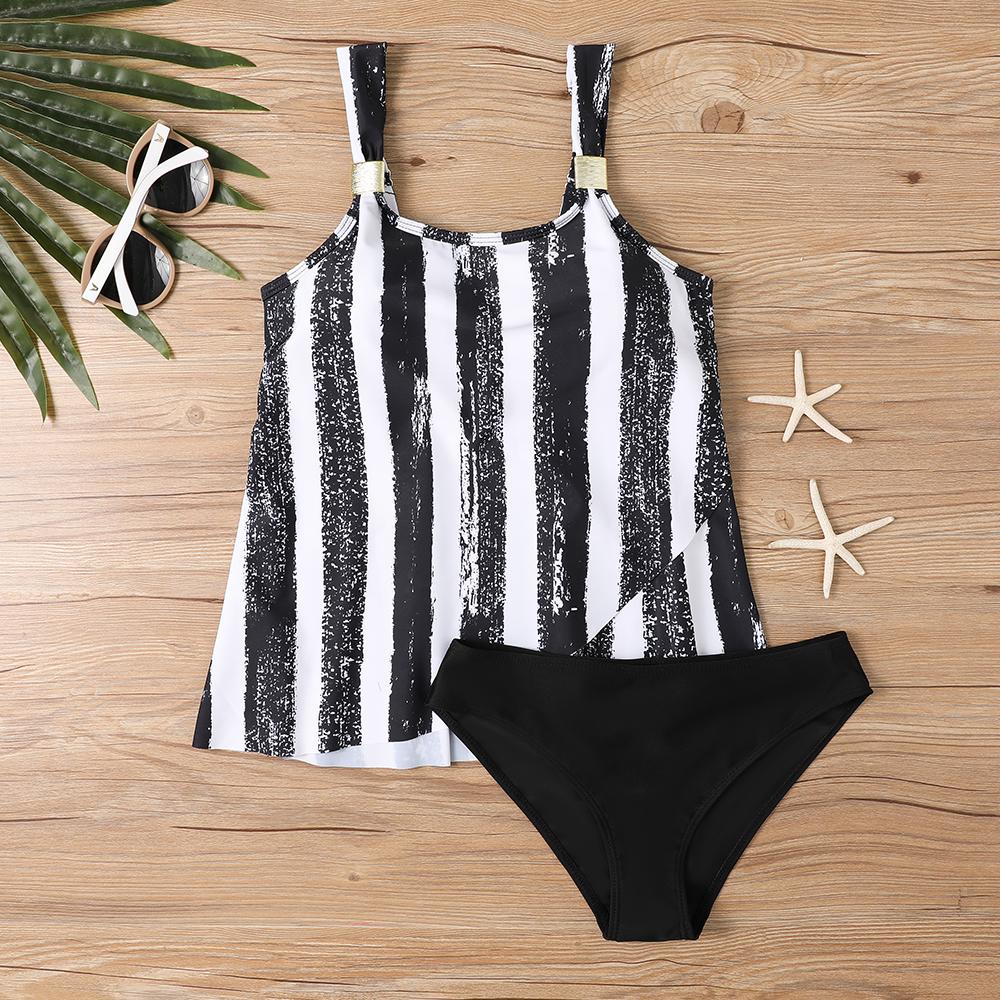 Plus Size Women Fashion Sexy Round Neck Dark Cherry Blossoms Bikini Set Slim Fit Beach Swimsuits Two Piece Set