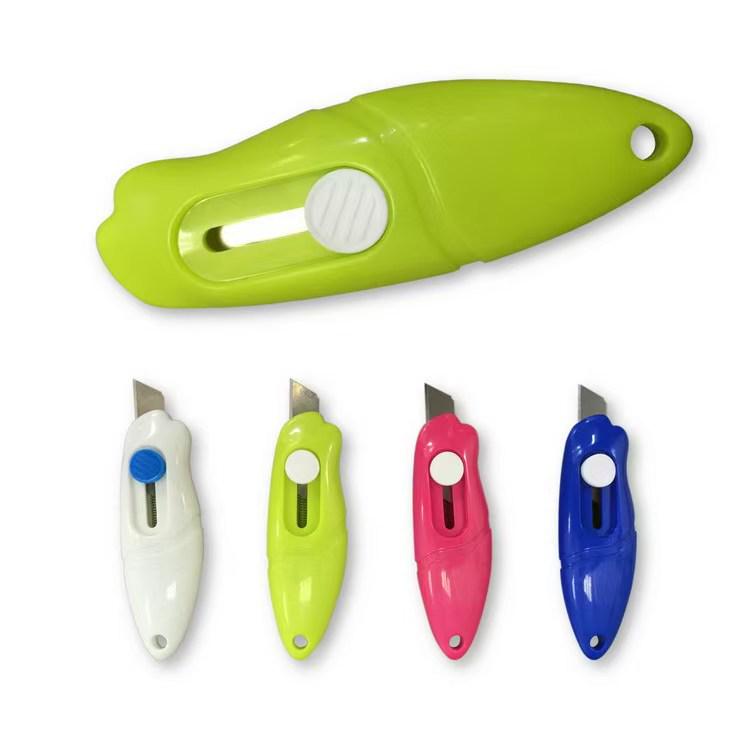 Cute Cartoon Plastic Art Knife - Portable Stationery Paper Cutter for Unboxing (91361/91409)