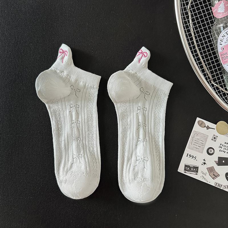 Cartoon-embroidered Socks for Women In Summer, Thin Mesh Hollowed-out Boat Socks with Striped Raised Ears, Boneless Short Socks