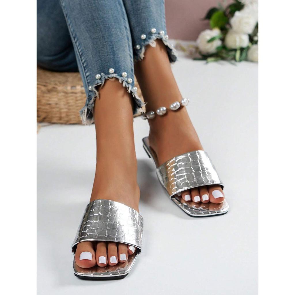 [Foreign Trade] Trendy French Sandals Women's Summer Slippers Flat Bottom Outer Wear Fashion One-word Sandals Soft