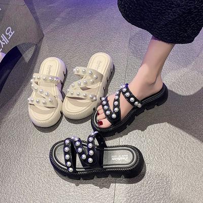 Modische wasserdichte Strandschuhe mit dicker Sohle für draußen, modische Einwort-Sandalen im kleinen, duftenden Stil, neue Damen-Freizeitsandalen 2025