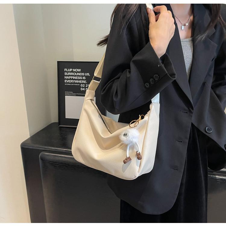 Trendige Street Style Umhängetasche Damen 2023 Neue Wintermode Einfache Crossbody-Tasche Lässige Vintage-Tasche