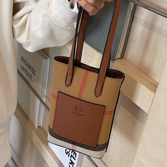 2025 New High-end Women's Bag Texture Book Small Square Bag Portable Shoulder Messenger Bag Fashionable Versatile Mobile Phone Bag