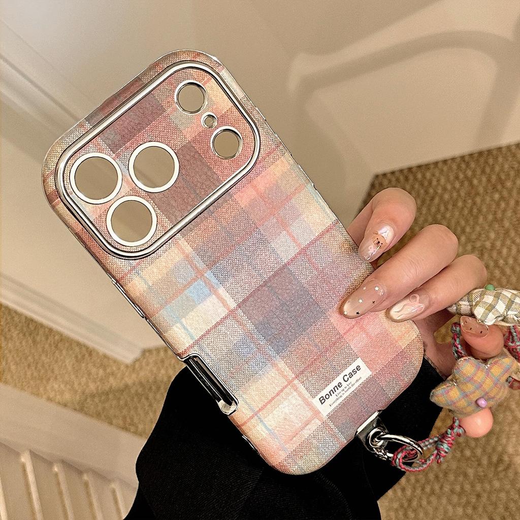 Retro Star Bracelet Phone Case for iPhone 16 and iPhone 17