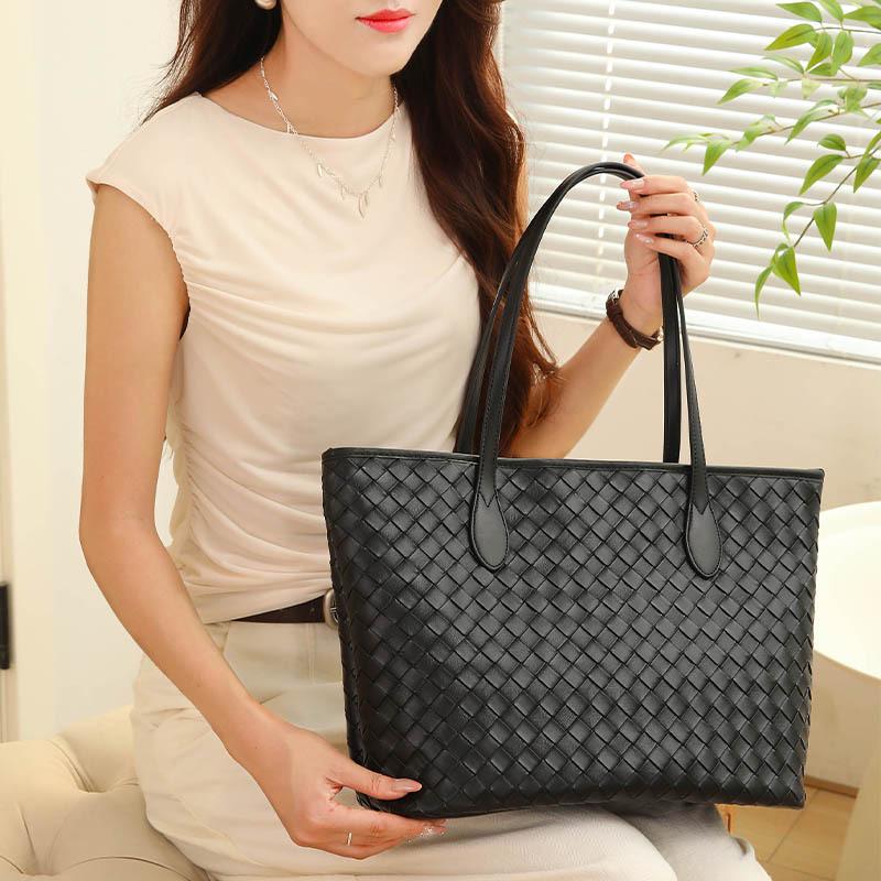 2025 Модная европейско-американская ретро плетеная сумка-тоут: Большая, Универсальная Женская Сумка Кроссбоди через Плечо