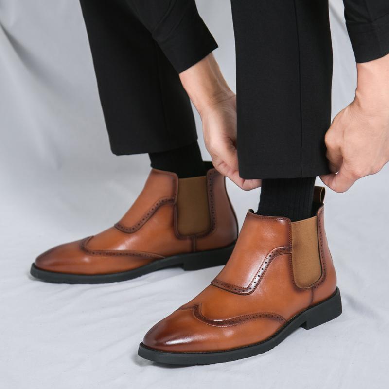 Designer New Men's Pointed Patent Leather Casual Brogues Ankle Boot Male Winter Brown Black High Tops Shoes Zapatos Hombre