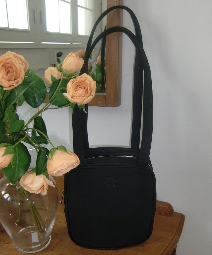 Iroco Bread Nylon Square Bag_Black