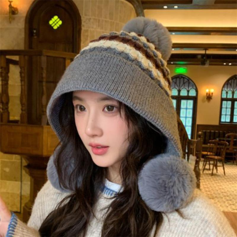 Autumn and Winter Women's Knitted Hats, Fleece Thickened Warm Wool Hats, Windproof and Cold-proof, Small Face, Ear Protectors, Pullover Hats