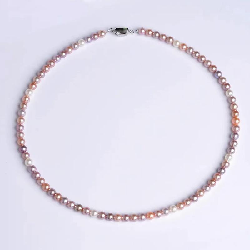Natural freshwater pearl necklace Xiaoxiangfeng collarbone chain colored candy necklace wholesale