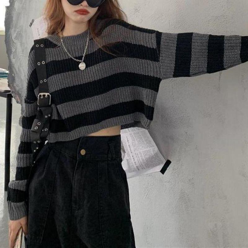Autumn and Winter Women's Retro Style Outerwear Short Knit Sweater Top High Waisted Contrasting Striped Sweater Top
