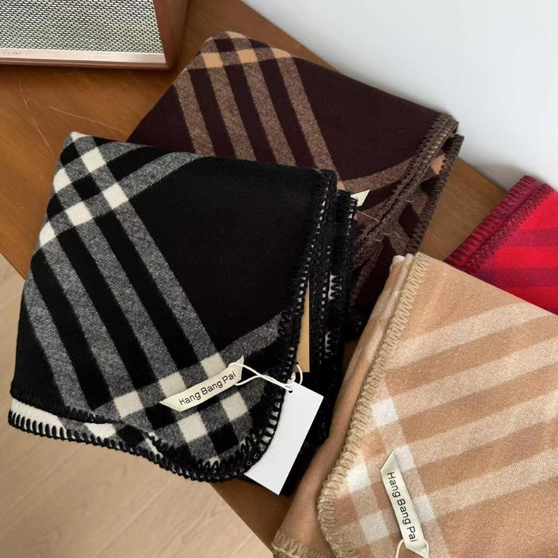 Quanzhixian plaid scarf women's winter high-end double-sided two-color personalized imitation cashmere shawl war horse scarf
