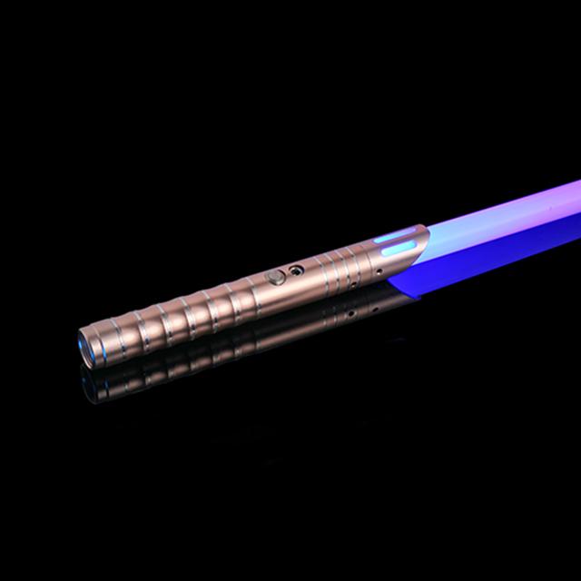 RGB Metal Lichtzwaard Zwaard Sabre De Luz FOC Rave Duelleren Knipperend Speelgoed 7 Kleurwisselend Kpop Lightstick