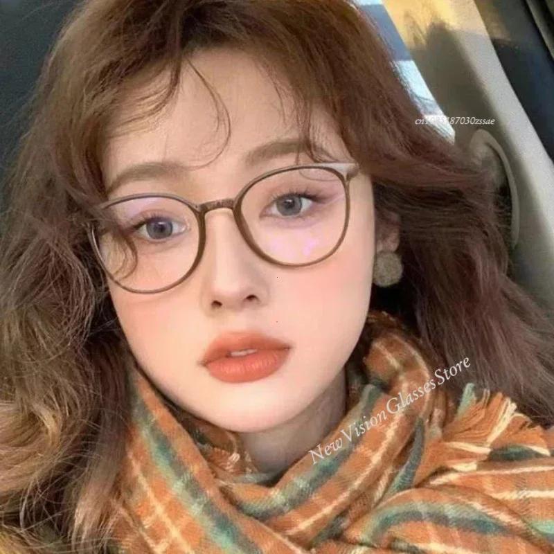 New Retro Ultra-Light Glasses Anti-Blue Light Flat Glasses Female Fashion Exquisite Casual Transparent Frame Flat Light Glasses