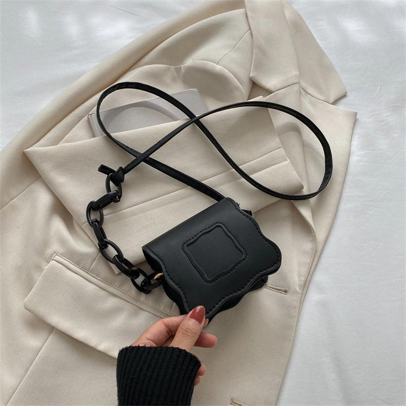 Chic Casual Crossbody Bag For Women Stylish Small Square Bag With Magnetic Closure In Multiple Colors