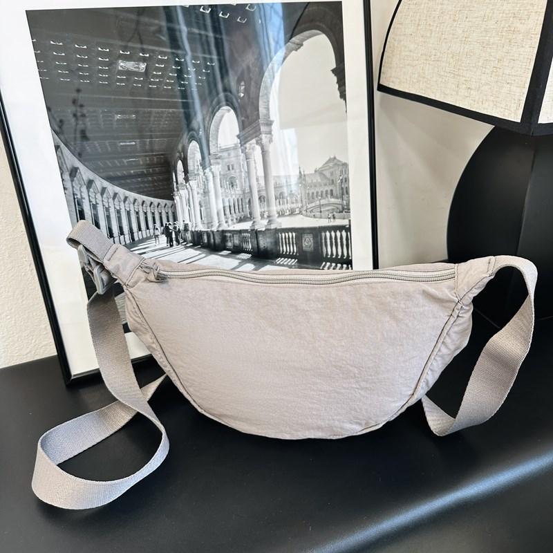 Women's bag new messenger bag nylon dumpling bag versatile casual shoulder messenger bag small cloth bag