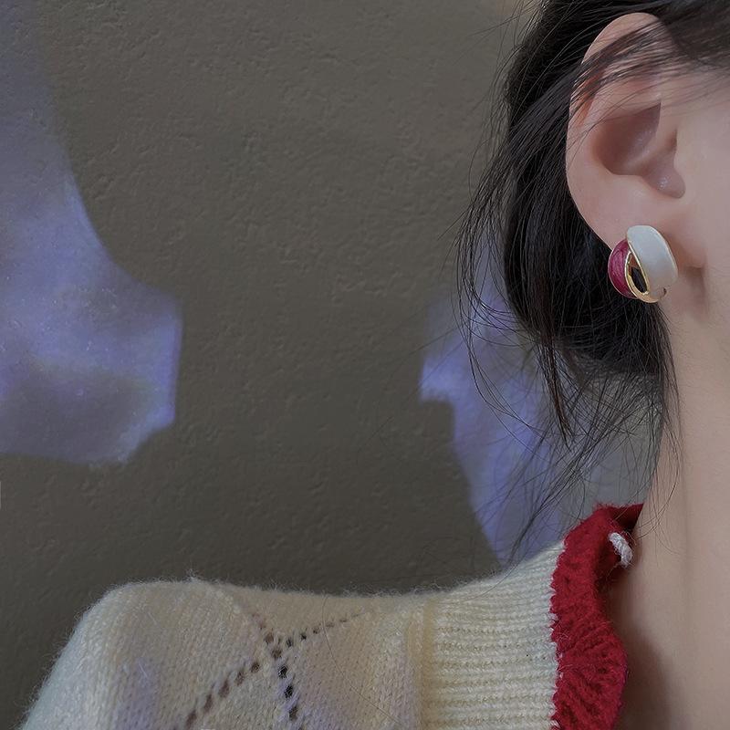 Korea Dongdaemun Dripping Oil C-shaped Stud Earrings Women's Simple Cold Wind Earrings 925 Silver Needle Ears