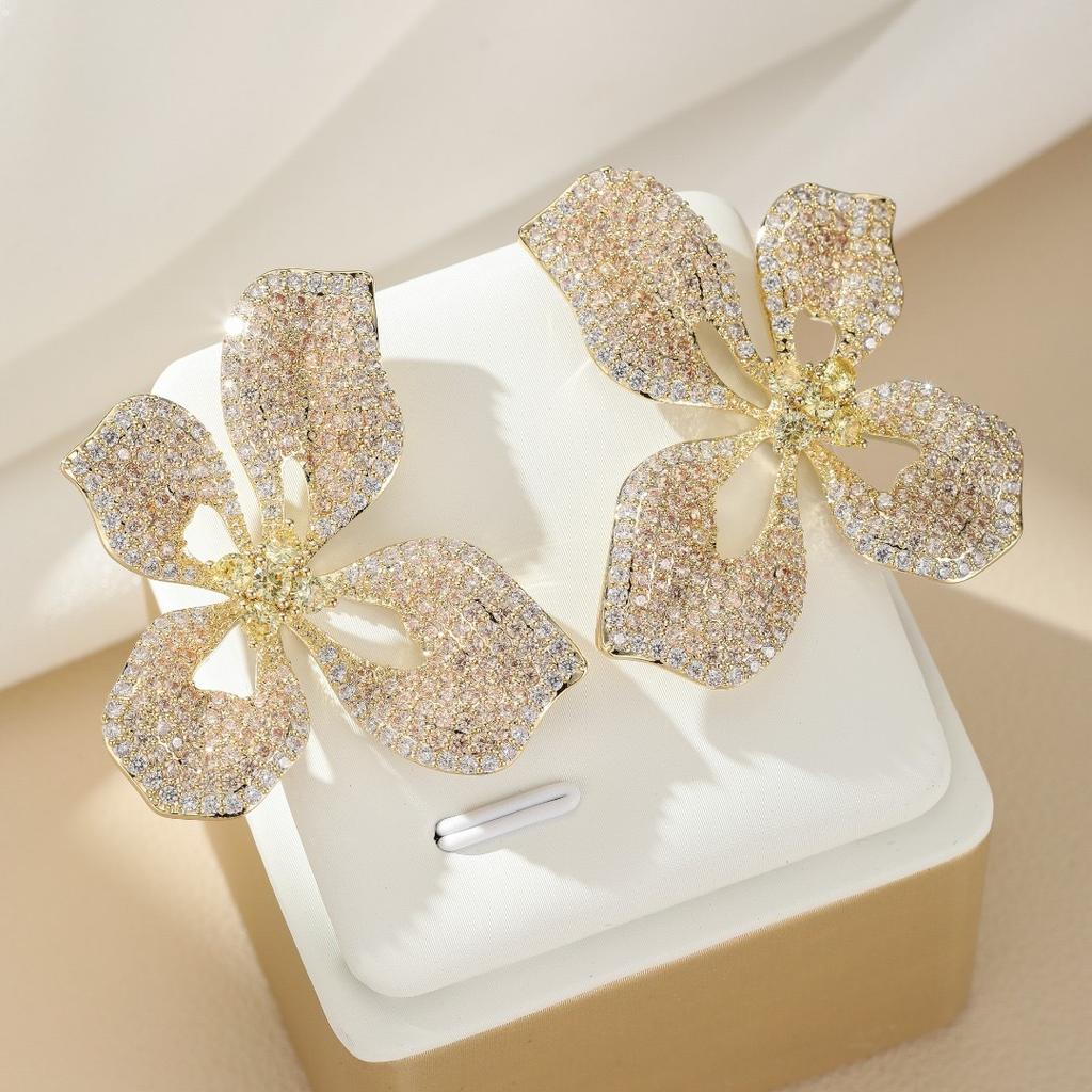 2026 Light Luxury Temperament  Zircon Flower Earrings Women, Niche Temperament Celebrity Stud Earrings Jewelry Women