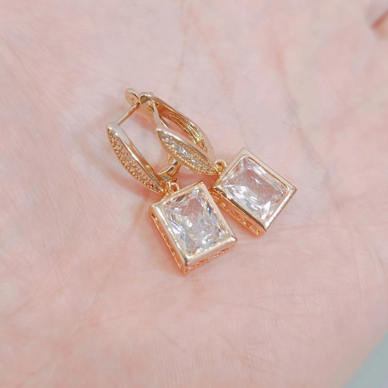 Rechteckige Weiße Kristall Zirkon Ohrringe für Frauen 2023 Neue Gold Farbe Ohrring Fashion Party Schmuck Zubehör