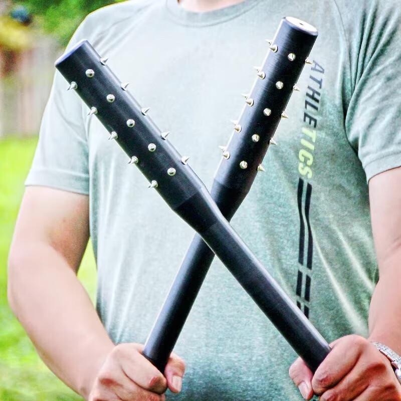 Шипастая бита для самообороны