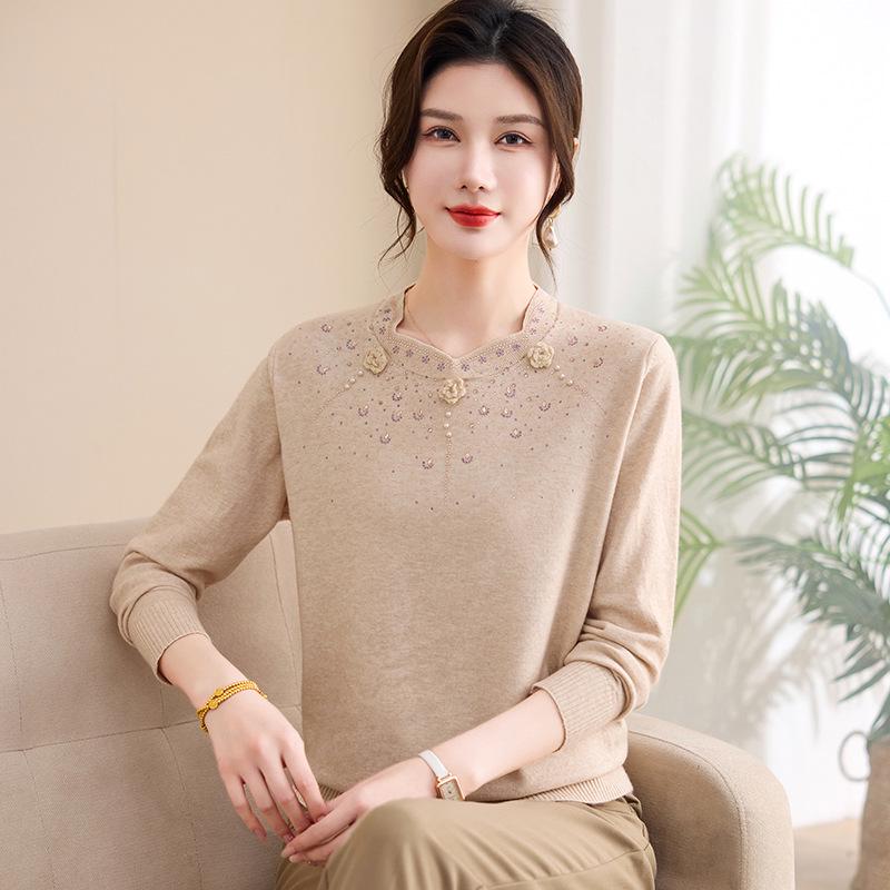 

2026 Spring Women s Knit Base Layer: Stylish Round Neck Sweater for Middle-Aged and Elderly XL (105-120 jin)