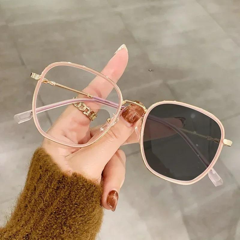 

Women Ladies Oversized Frame Myopia Eyeglasses Intelligent Color Changing Near Sight Eyewear High Definition Eye Protection Goggle 0
