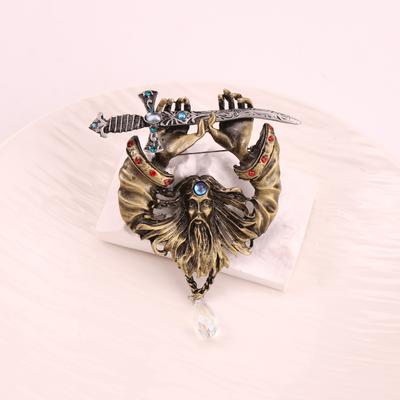 Hot-Selling Retro Pirate Brooch Personalized Fashion Medieval Brooch Trendy Atmospheric Clothing Blazer Decoration