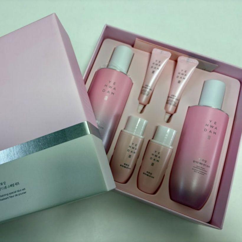 THE FACE SHOP Yehwadam Plum Flower Revitalizing Special Duo Set