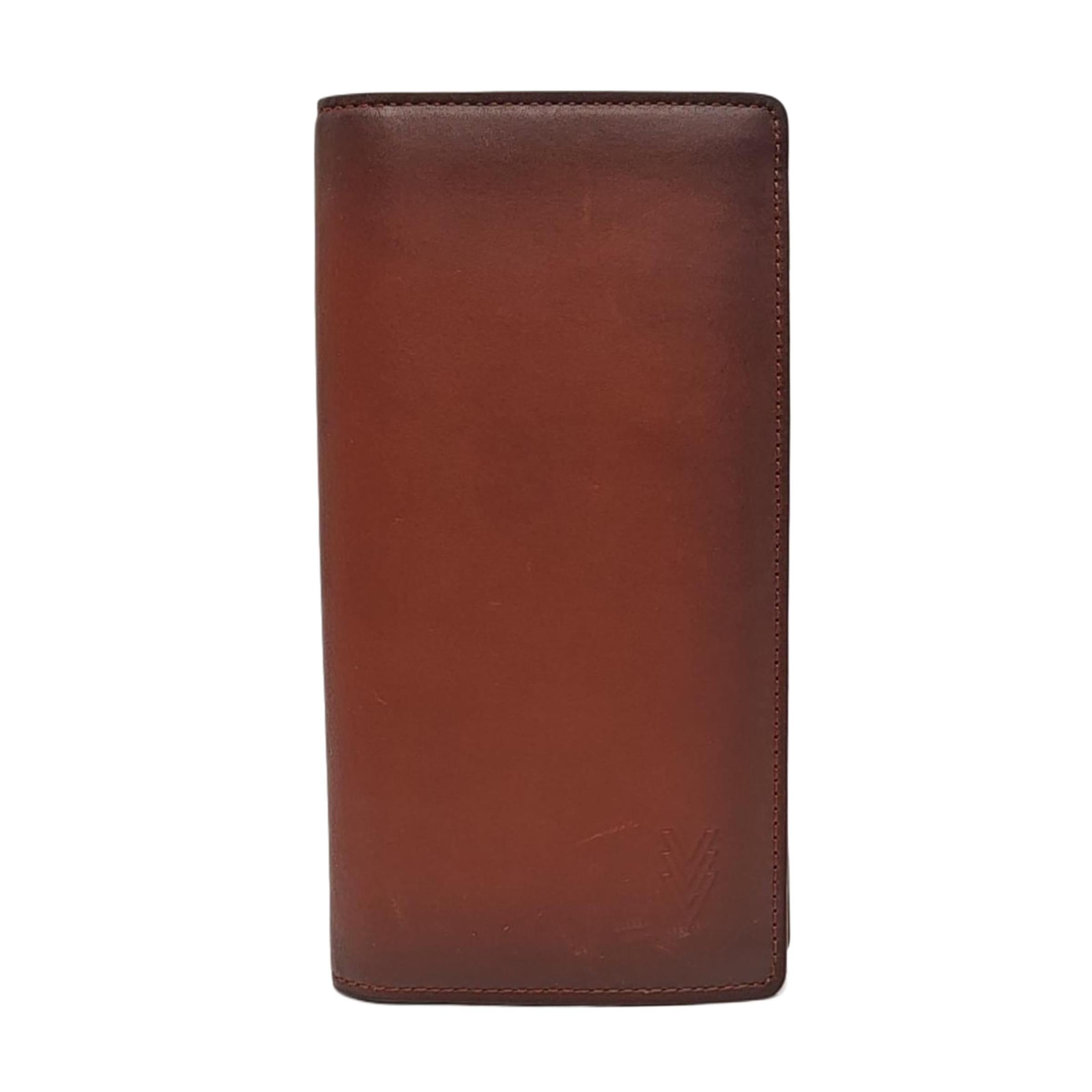 [Pre-Owned] Trendy Silver Metal Piece Calfskin Wallet - Excellent #1F5PZTJ ONE SIZE