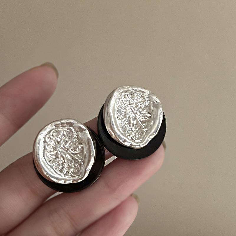 Irregular Retro Round Metal Post Earrings for Women Brown Vintage New Style Fashion Jewelry Timeless Daily Accessories Gifts