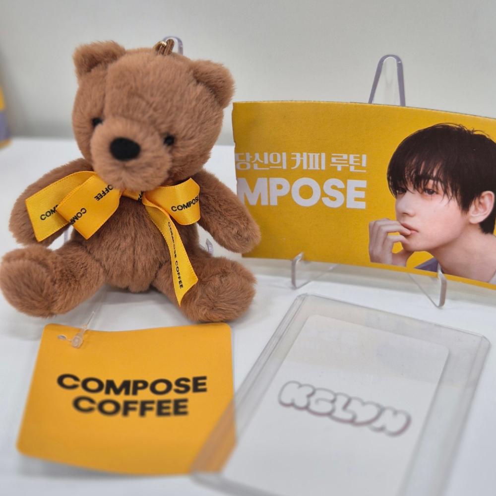 BTS V Kim Taehyung Klíčenka s medvídkem Compose Coffee Limitovaná
