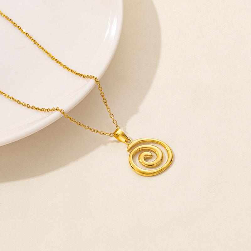 No Fade Stainless Steel Ocean Animal Necklaces For Women Men Accessories Real Gold Plated Shark Fish Tail Turtle Pendant Jewelry