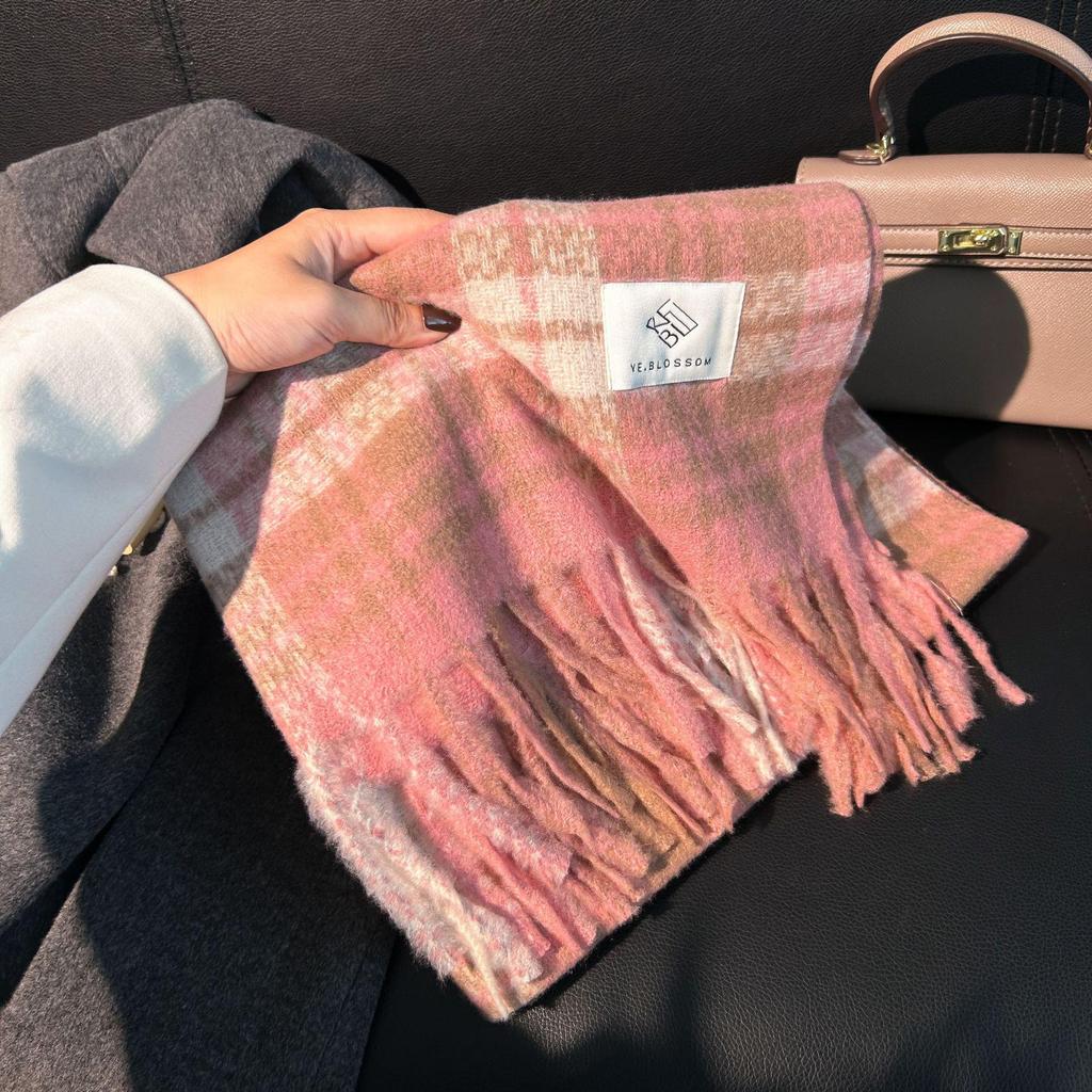 Tonglu Women's Mohair Winter Scarf: Black & White Plaid, High-End, Thick & Warm Neck Warmer