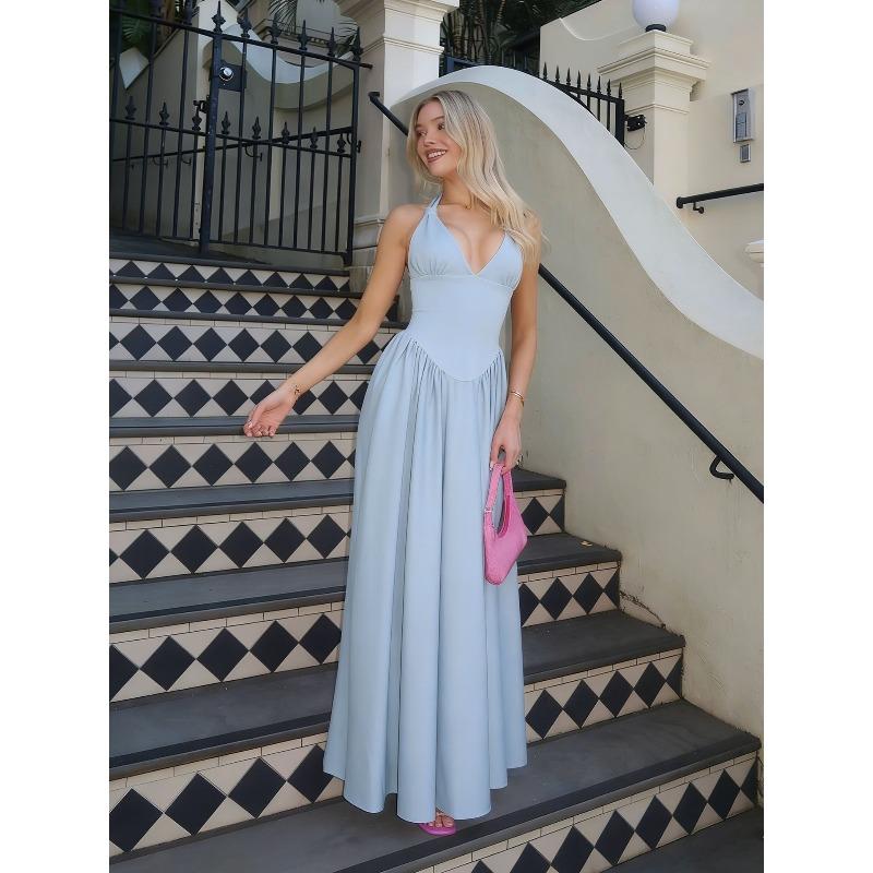Frühling und Sommer Neues rückenfreies Kragen schmalmachendes Neckholder langes Kleid Meeresurlaub Sexy Kleid Frau