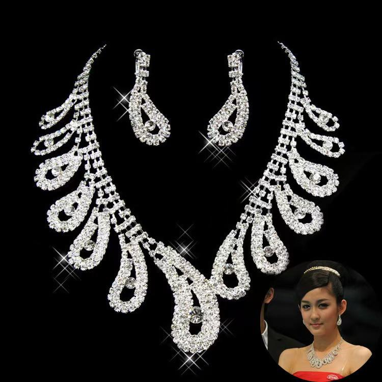 European & American Rhinestone Water Drop Necklace & Earring Set: Exaggerated Crystal Flower Bridal Jewelry