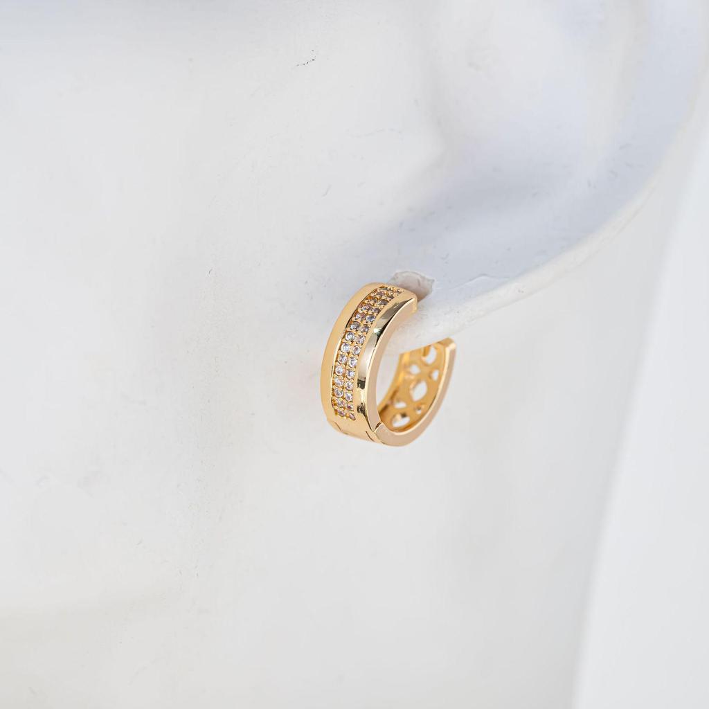 Japanese-Korean Luxurious Zirconia Hoop Earrings - Minimalist Gold-Plated Elegant Design