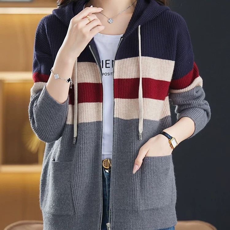 

Женский осенне-зимний свободный кардиган крупной вязки в полоску с длинным рукавом и цветными блоками XXXL серый