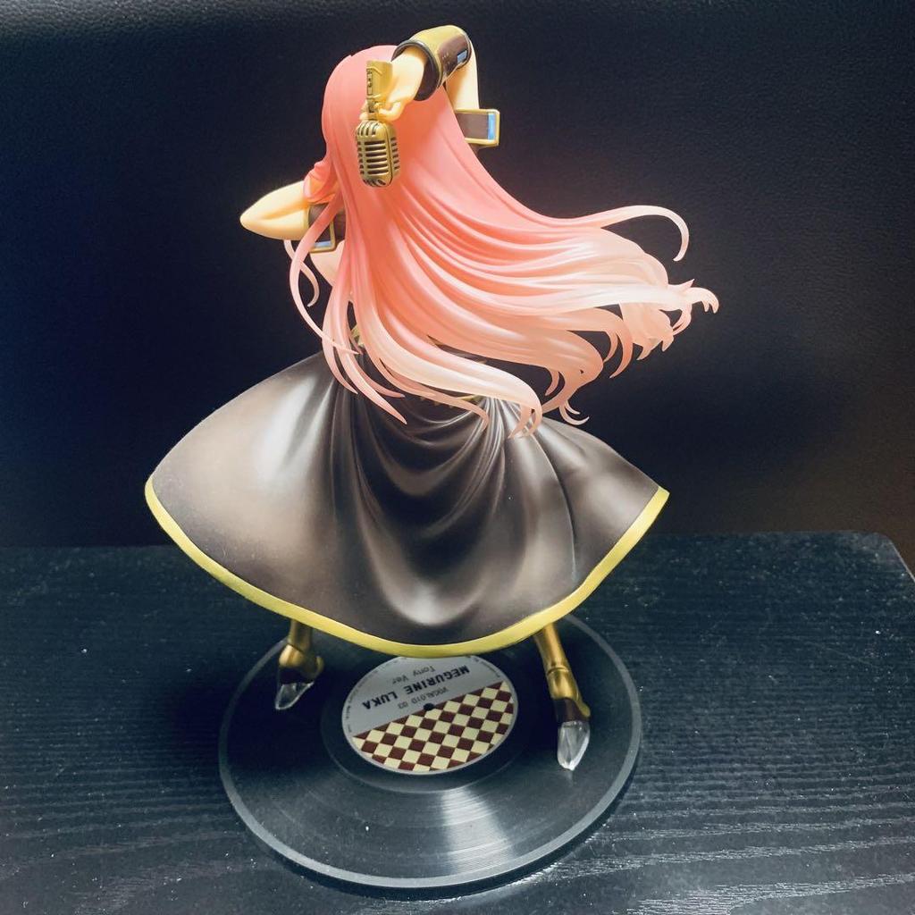 [USED] Megurine Luka 1/7 Scale Tony Ver. Figure