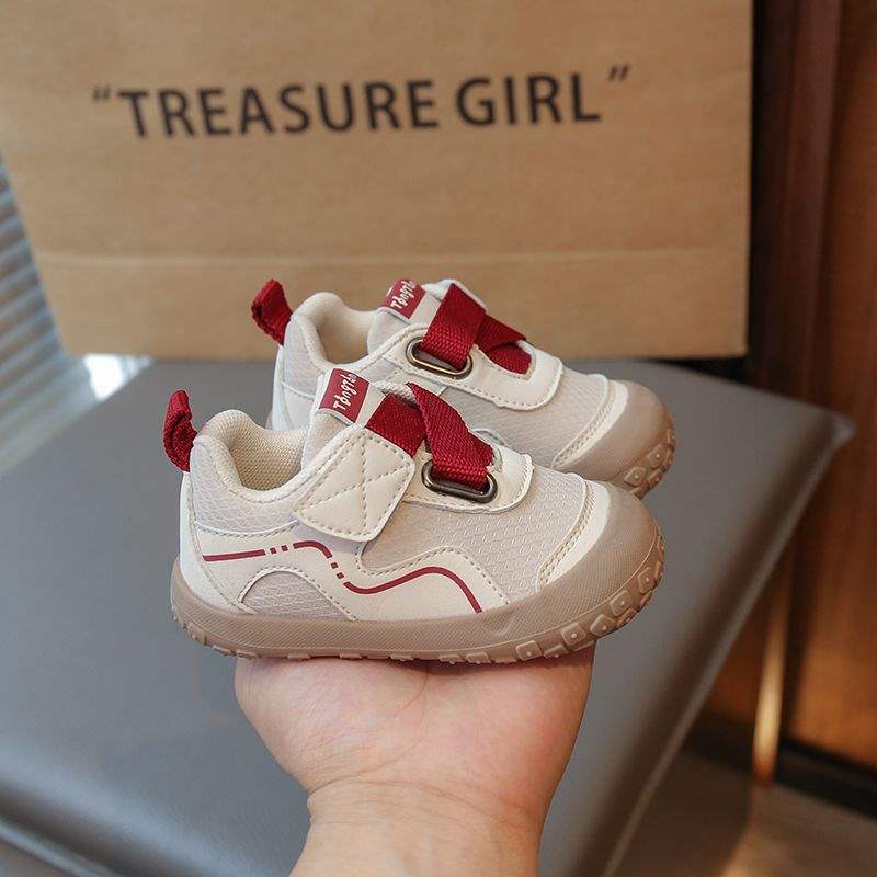 2025 Herbst neue Jungen und Mädchen weichsohlige Kleinkinderschuhe rutschfeste Babyschuhe rutschfeste Kinderfunktionsschuhe Lederoberfläche