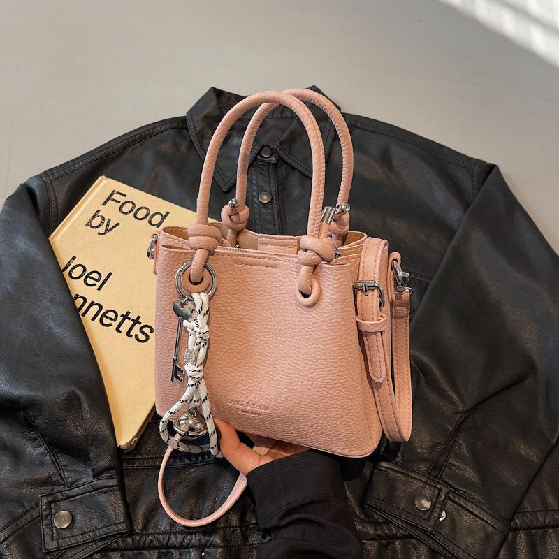 Premium sense niche bag women's 2025 new spring and summer versatile messenger bag popular handbag bucket bag