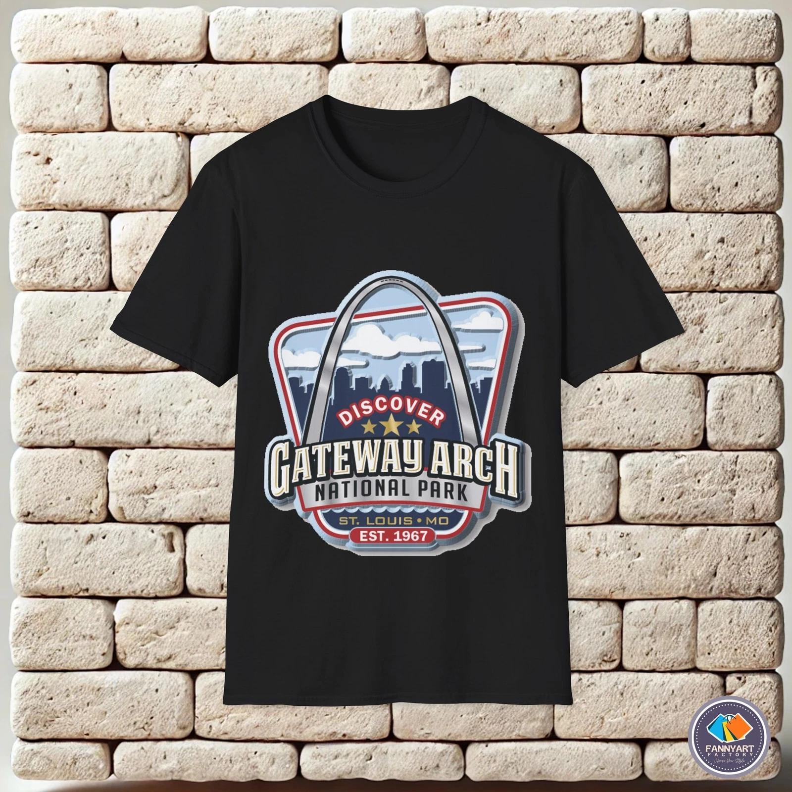 Gateway Arch St. Louis Unisex T-Shirt XL