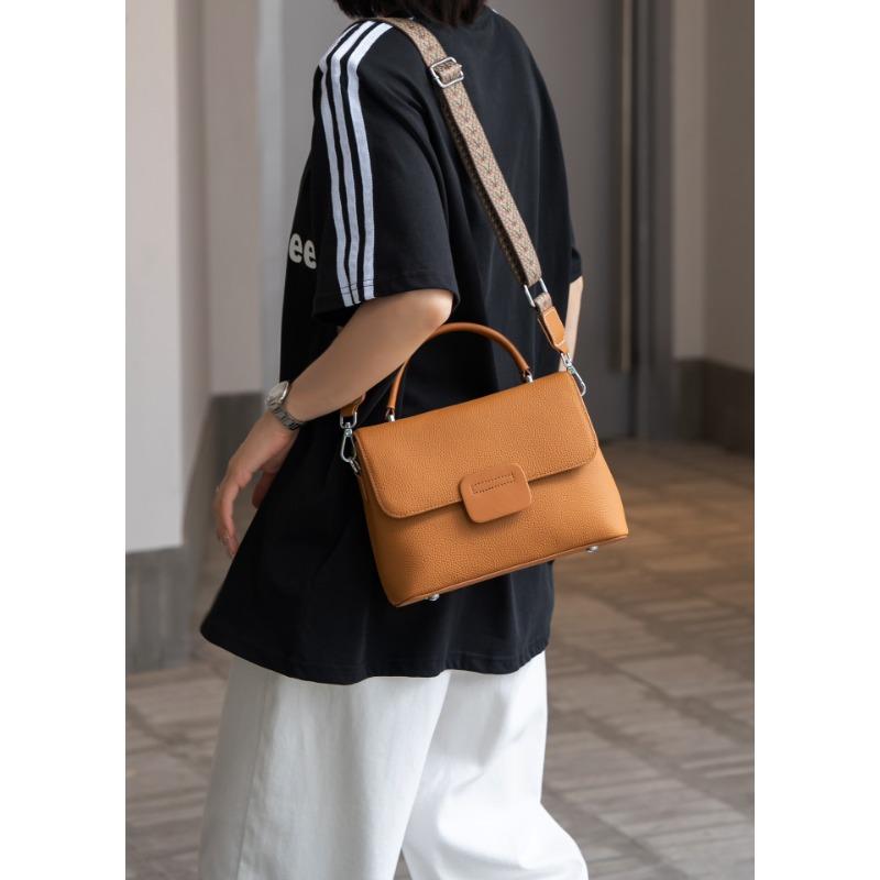 High end Genuine Leather Crossbody Bag for Women's Top Layer Cowhide Bag New Fashionable and Atmospheric One Shoulder Small Square Bag