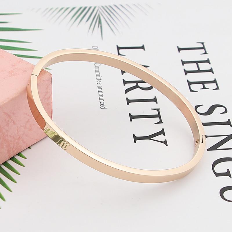 Fashion Stainless Steel Jewelry Oval Bangle for Woman Child Charm Bracelet Party Love Wedding Gift